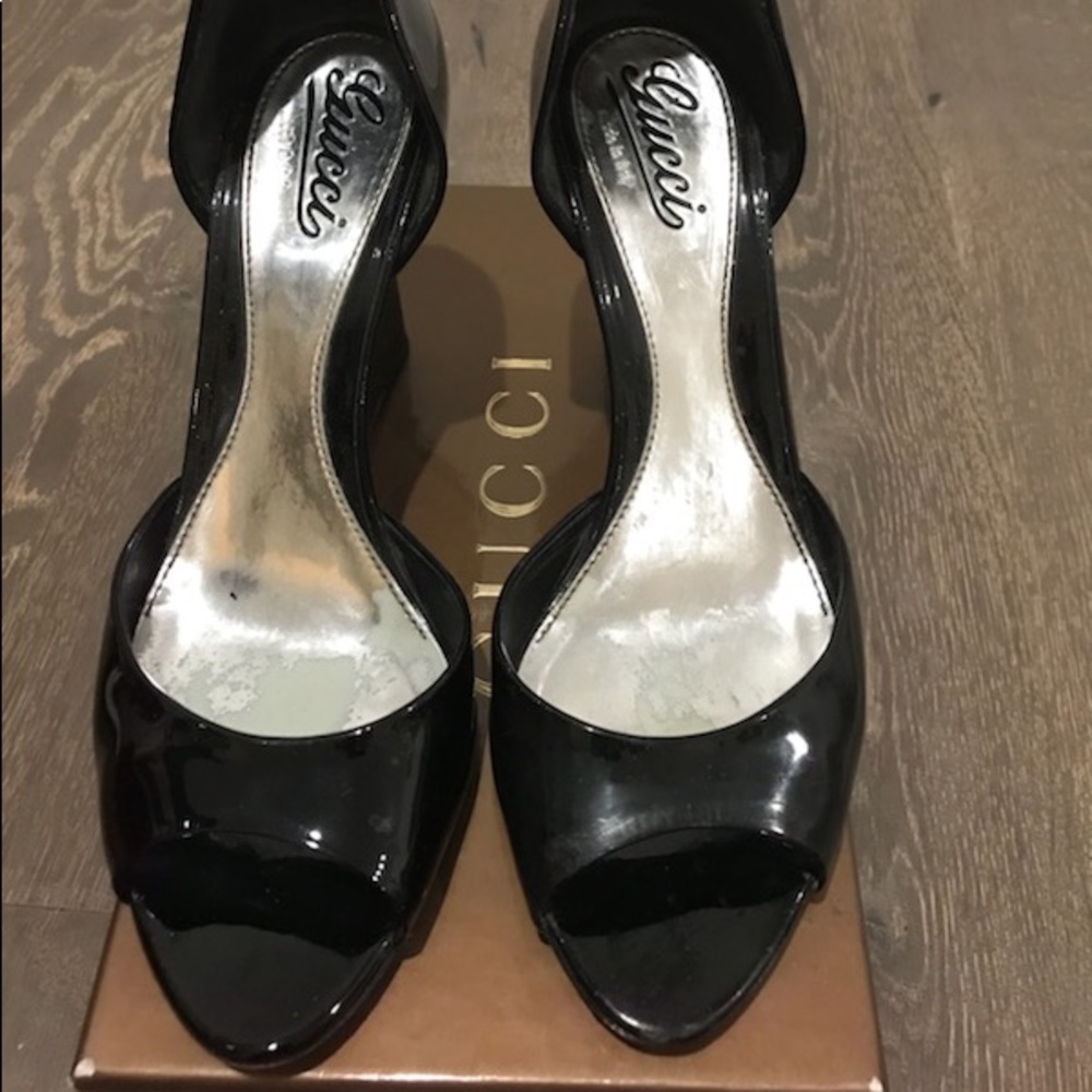 Gucci shoe